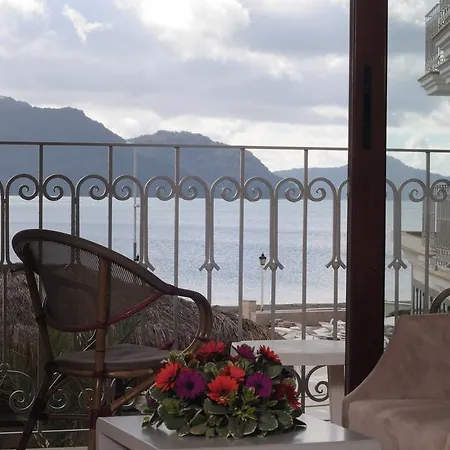 ホテル Pasa Garden マルマリス