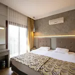 Pasa Garden Hotel 3*