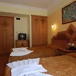 Pasa Garden 3*