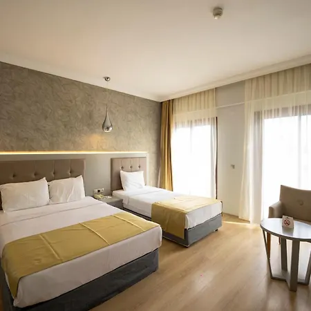 Pasa Garden 3* מרמריס