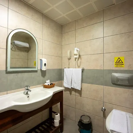 Pasa Garden Hotel 3*